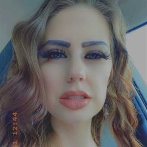 Meet your Posher, Kendra